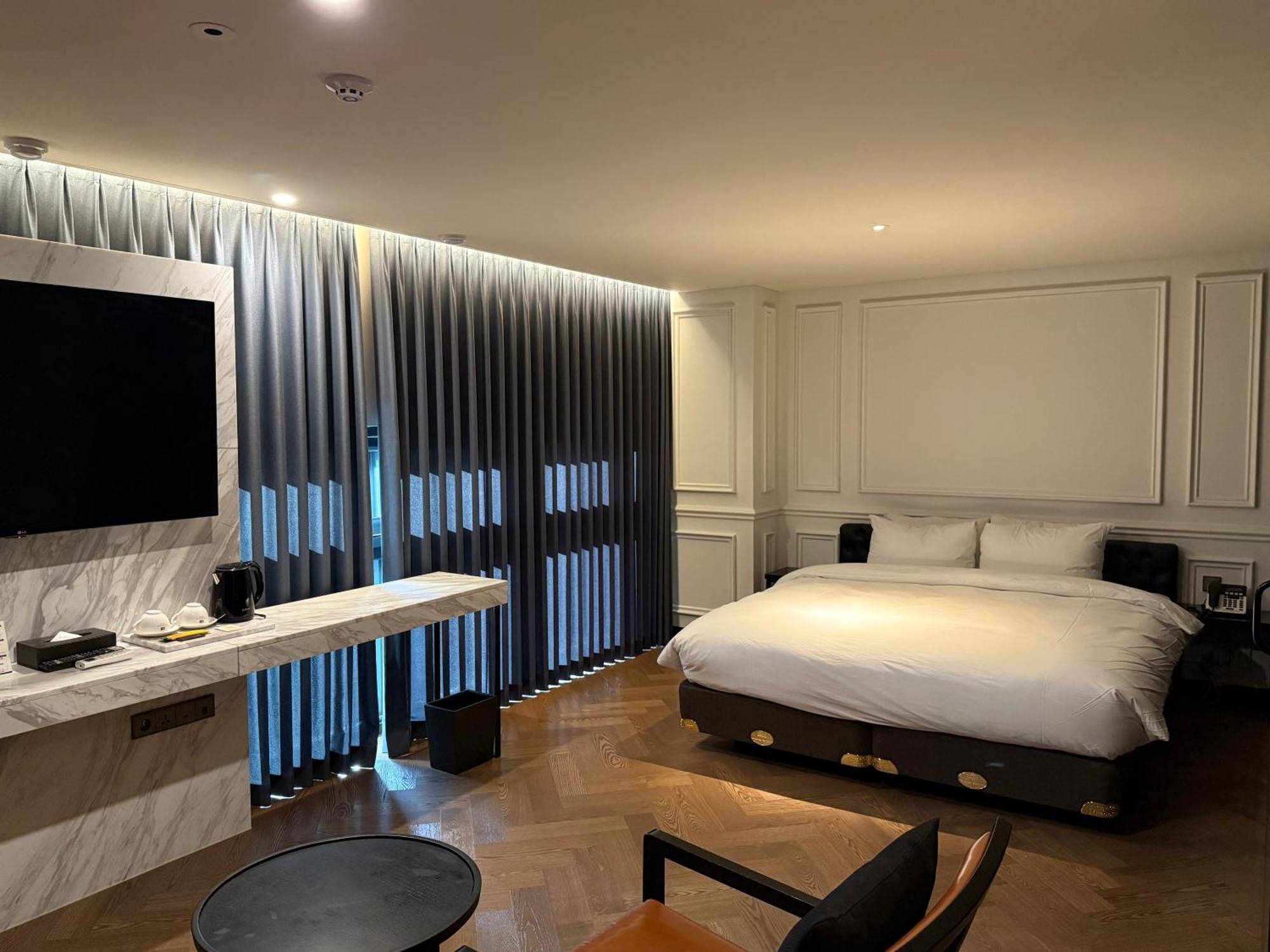 Rivertain Hotel Daegu Bagian luar foto