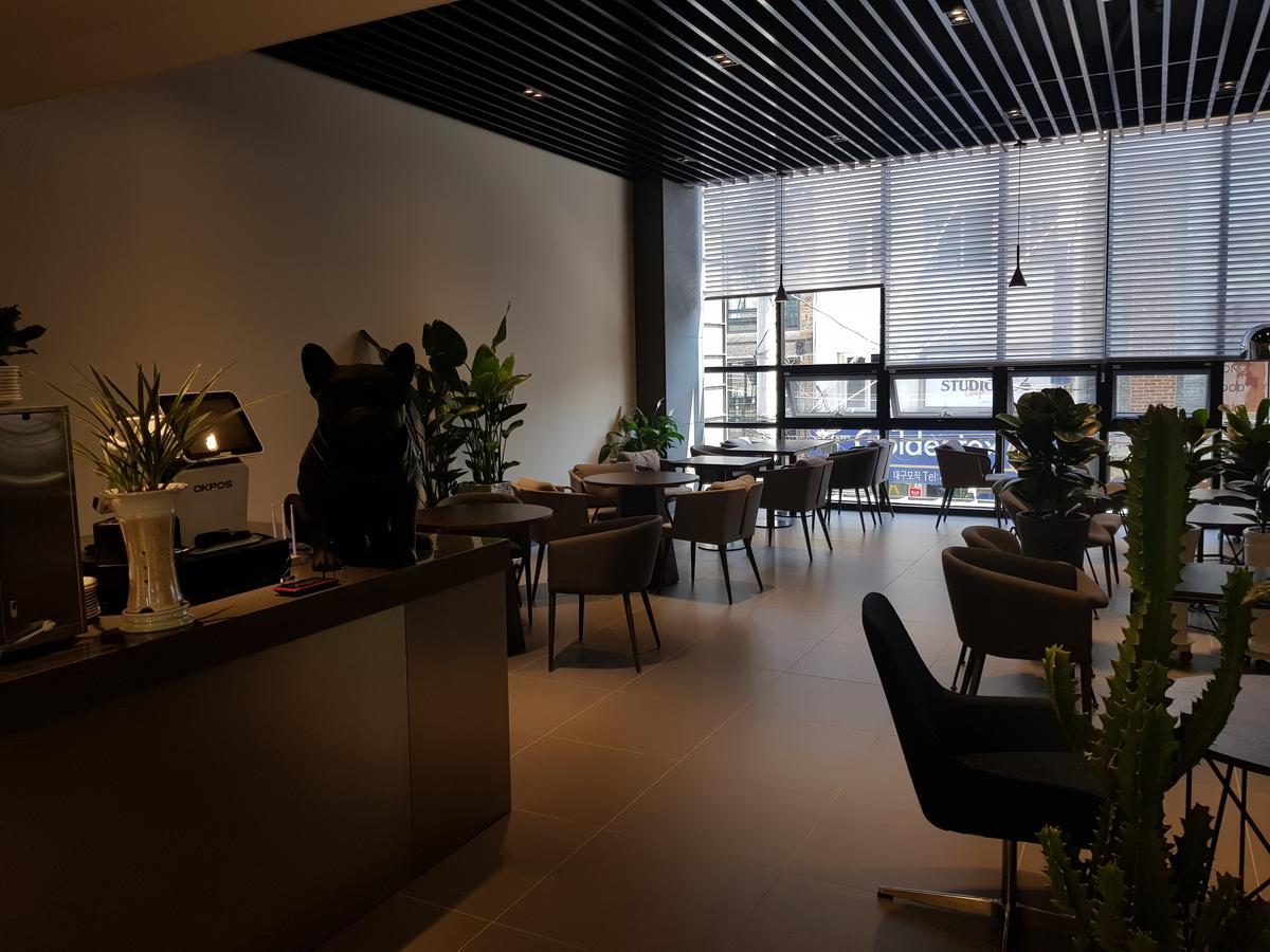 Rivertain Hotel Daegu Bagian luar foto
